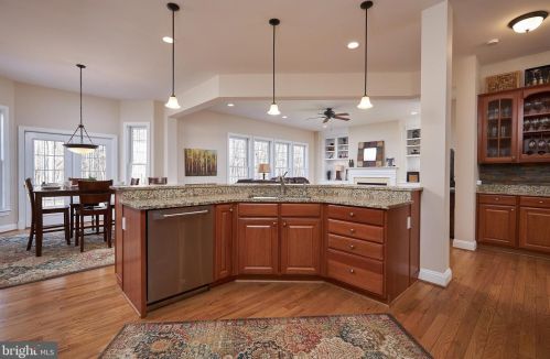 309 Reserve Gate Ter, Silver Spring MD 20905-5040 exterior