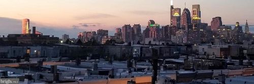 1704 4 St, Philadelphia PA 19133-3230 exterior