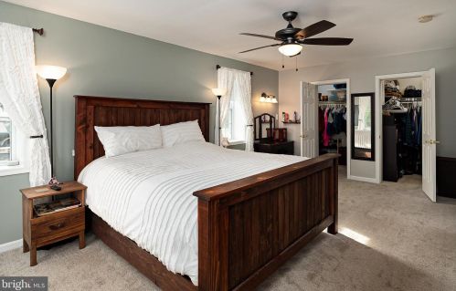 6132 Shady Side Rd, Shady Side MD exterior