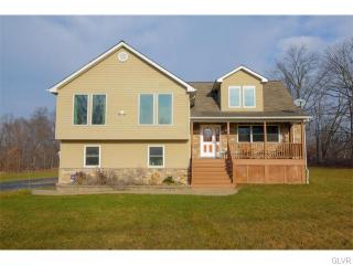 332 Springfield Dr, Bangor, PA 18013-9230