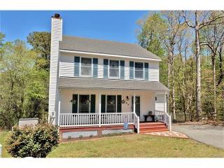 3300 Walnut Cove Ct, Chester, VA 23831-1800