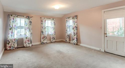 251 Hanover St, Carlisle PA  17013-1928 exterior