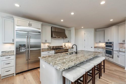 27553 Euclid Dr, Aurora CO 80016 exterior