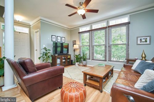 1230 Weatherstone Ct, Herndon, VA 20194-1350