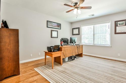 7225 Hunters Branch Dr, Atlanta GA  30328-1718 exterior