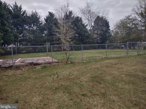 213 Main St, Fruitland MD 21826-1944 exterior