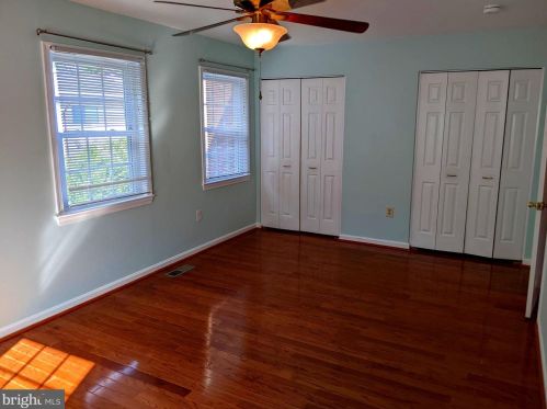 8069 Powderbrook Ln, Springfield VA  22153-2927 exterior