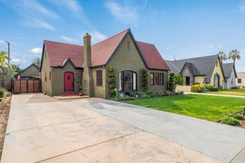 3980 Ramona Dr, Riverside CA  92506-1156 exterior