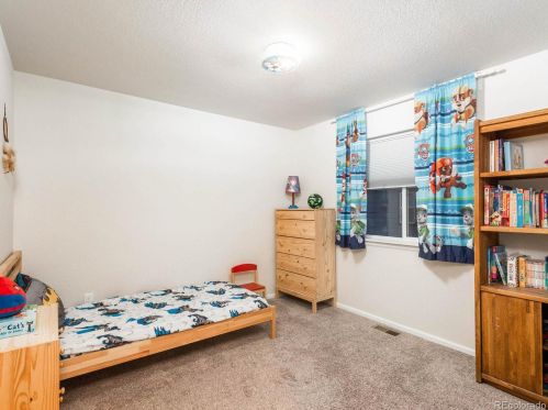 25380 Aberdeen Dr, Aurora CO 80016-3225 exterior