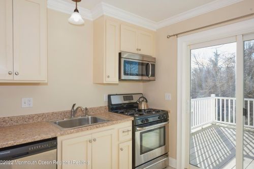 74 Wallace St, Tinton Falls, NJ 07701-1861