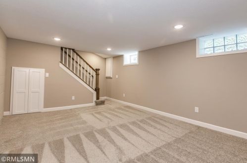 4893 121st St, Saint Paul MN  55110-5902 exterior