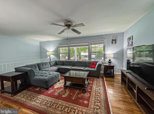 9089 Andromeda Dr, Springfield VA  22015-3509 exterior