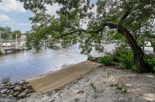 612 Cpe Mckinsey Dr, Severna Park MD 21146-4057 exterior