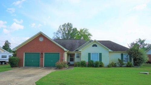 1105 Marquette St, Tupelo, MS 38801-2465