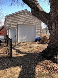 1044 Burns Ave, Saint Paul MN  55106-6704 exterior