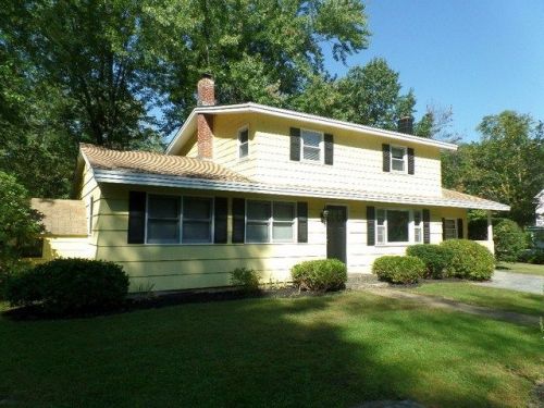 61 Silver Lake Rd, Tilton, NH 03276-5246