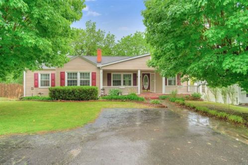 1116 Wilson Ave, Snowville, VA 24301-2522