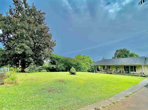 316 Layman Ln, Ringgold, GA 30736-7613