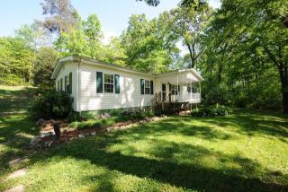 519 Stinson Dr, Dalton, GA 30721-1638