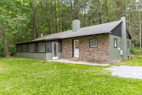 194 Last Left Ln, Rawley Sprngs, VA 22831-2323