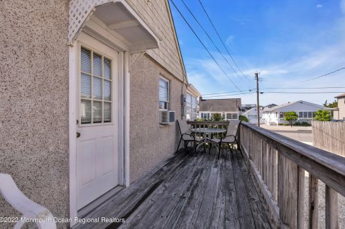 139 Princeton Ave, Lavallette NJ 08735-2635 exterior