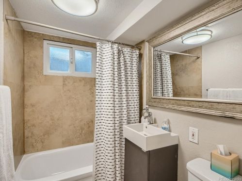 3174 Radcliff Dr, Englewood CO 80110-5337 exterior