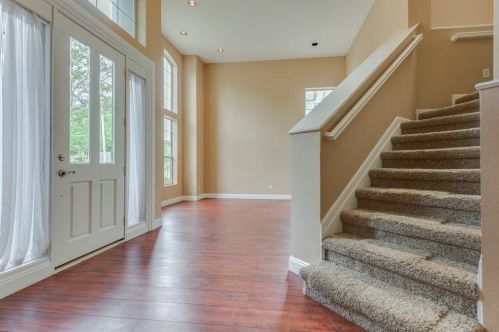 6922 Clear Springs Cir, Garland TX  75044-2828 exterior