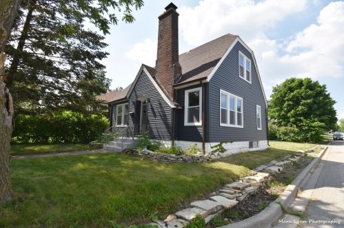 551 Ross St, Joliet, IL 60435-4630