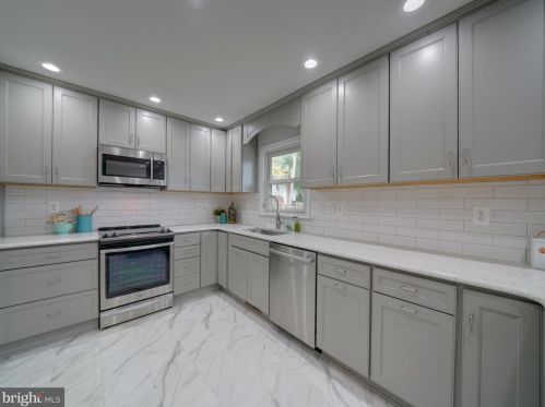 9470 Vollmerhausen Dr, Columbia MD  21046-2004 exterior