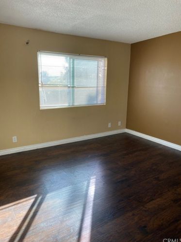 12924 Roselle Ave, Hawthorne CA  90250-5364 exterior