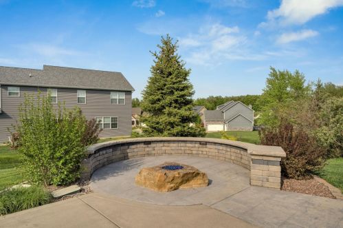 1100 Hyde Park, Crown Point IN 46307-7881 exterior