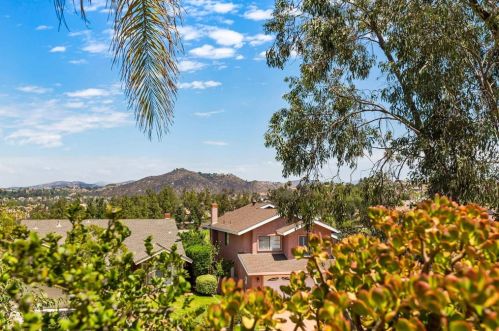 1728 Bridgehampton Pl, El Cajon, CA 92019-4171