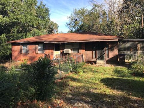 107 Lafayette St, Fort Gaines, GA 39851-3501