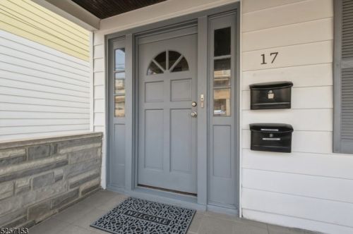 17 Marcy St, Bloomfield, NJ 07003-3814