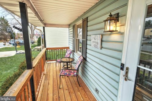 125 Edward St, Hanover PA  17331-2728 exterior