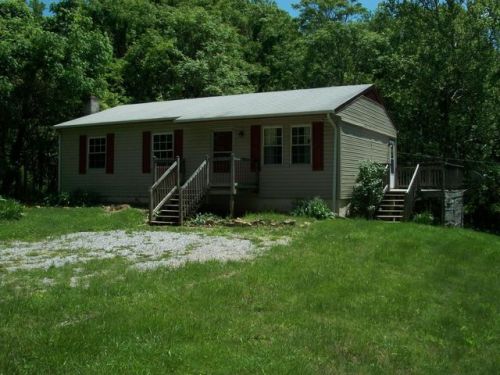 6598 Newport Rd, Catawba, VA 24070-2502