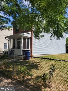 8 Wilson St, Trenton, NJ 08618-3611