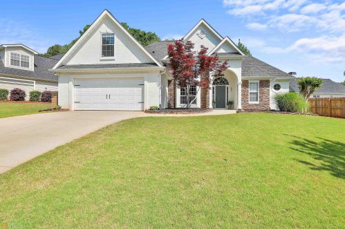52 Park Forest Curv, Newnan, GA 30265-5519