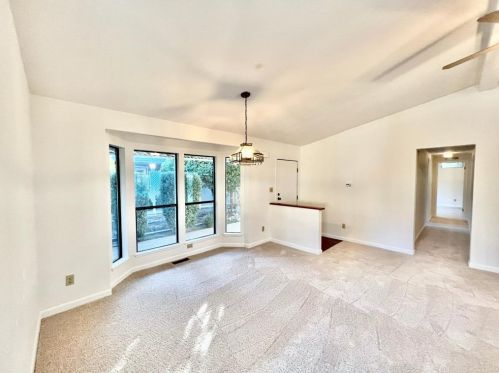 6911 Gold Oak Ln, Citrus Heights, CA 95621-8338