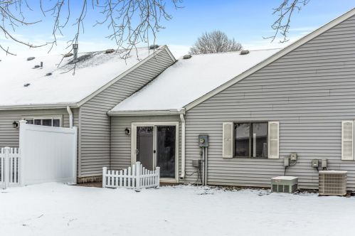 5106 148th St, Saint Paul MN  55124-6923 exterior