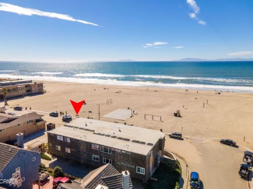 1368 Neptune Sq, Oxnard, CA 93035-1951