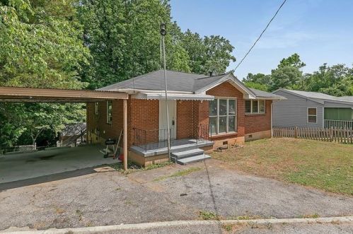 734 Calloway Dr, Forest Park, GA 30297-3063
