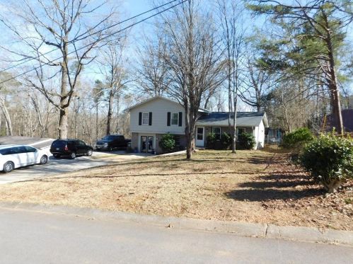 3833 Cherokee Trl, Suwanee, GA 30024-2317