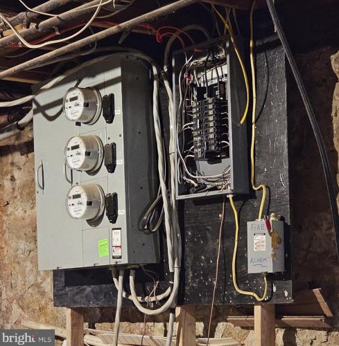 2045 Christian St, Philadelphia PA 19147-4216 exterior