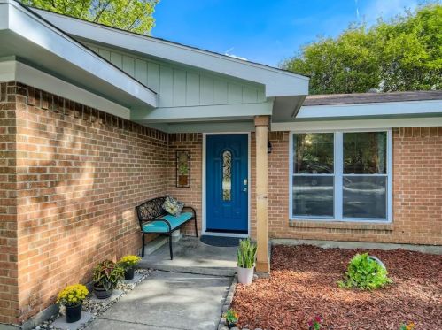 7704 Clenis Ln, Fort Worth TX  76180-6868 exterior