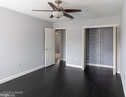 7922 Pebble Brk Ct, Springfield VA  22153-2619 exterior