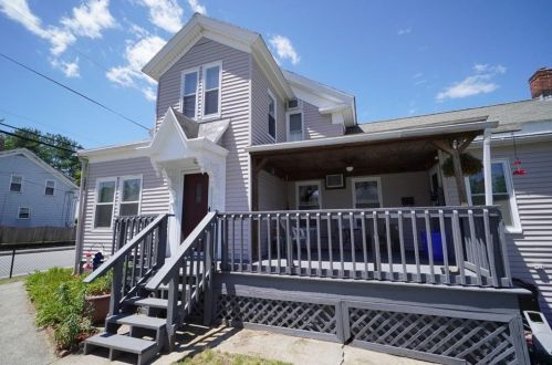 105 Old Main St, Lincoln, RI 02838-1616
