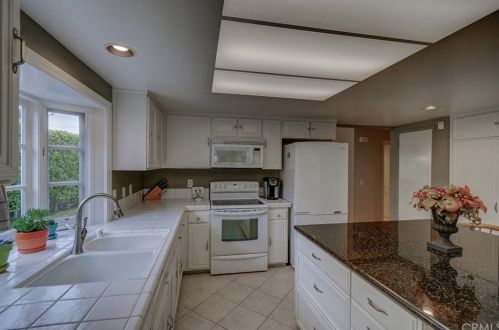 7 Deer Spg, Irvine CA  92604-3011 exterior