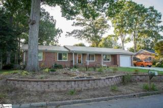 207 Springvale Dr, Mauldin, SC 29662-1622