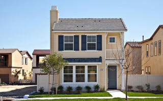 692 Nile River Dr, Oxnard, CA 93036-5358